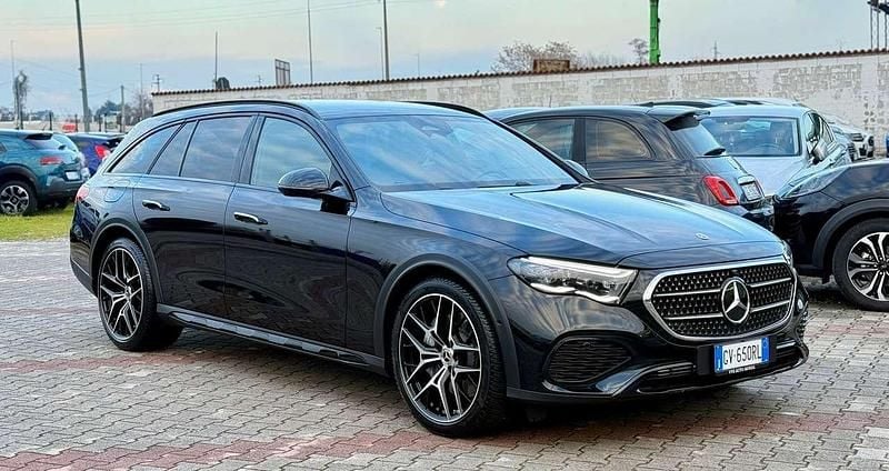 Usata Mercedes E450 Premium Plus 367 CV (269 kW) 2024 Nero Station wagon