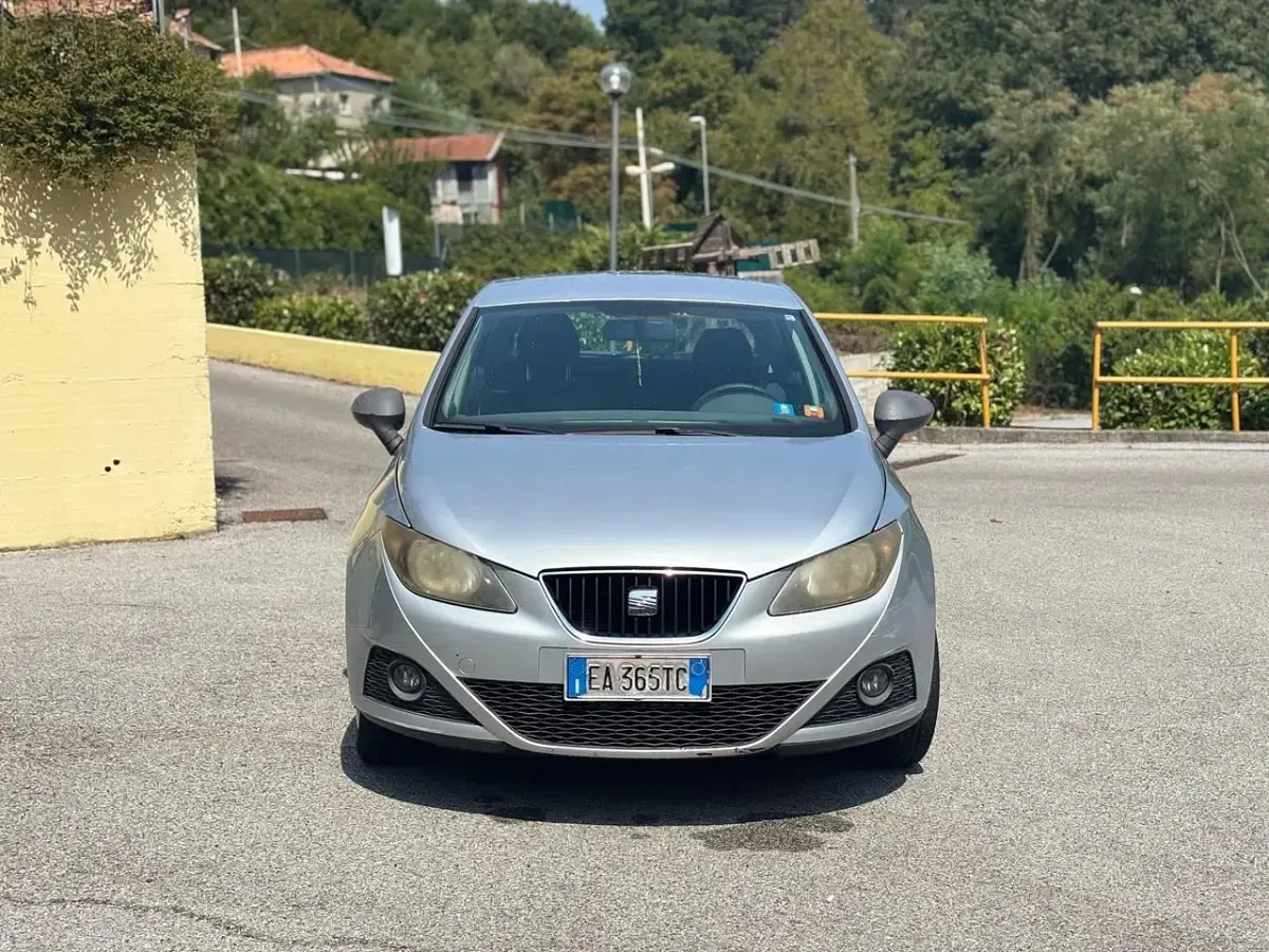 Usata Seat Ibiza 69 CV (50 kW) 2010 Berlina