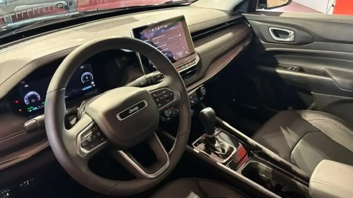Usata Jeep Compass Summit 131 CV (96 kW) 2025 Nero SUV