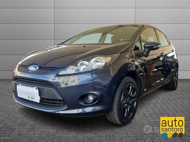 Usata Ford Fiesta 67 CV (49 kW) 2009 Blu Utilitaria