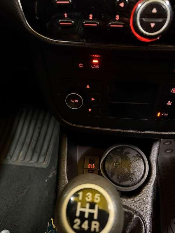 Usata Fiat Punto Lounge 95 CV (69 kW) 2013 Utilitaria