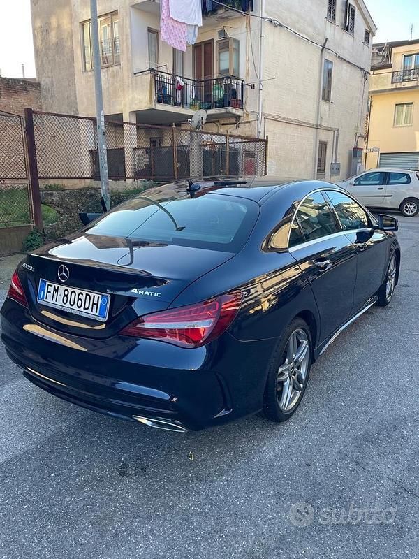 Usata Mercedes CLA220 Premium 177 CV (130 kW) 2017 Blu/azzurro Berlina