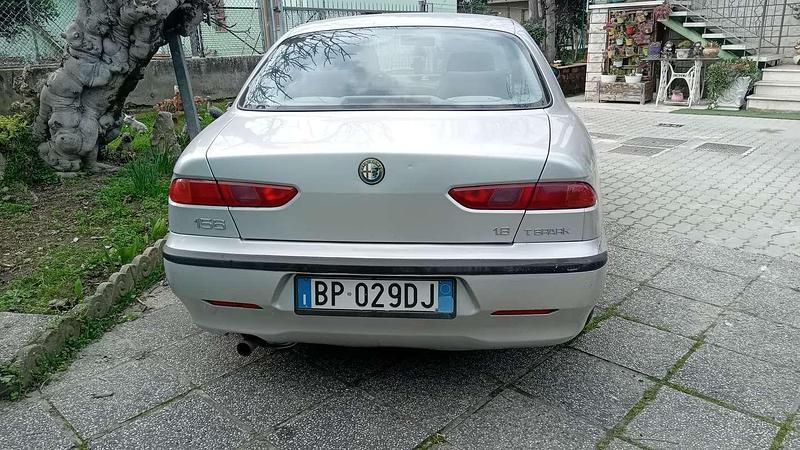 Usata Alfa Romeo 156 Distinctive 140 CV (102 kW) 2001 Berlina
