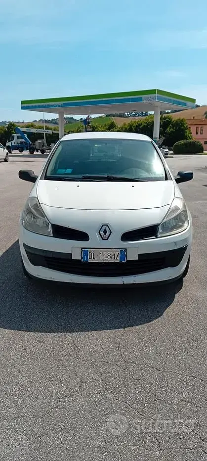 Usata Renault Clio II 85 CV (62 kW) 2007 Bianco Furgone