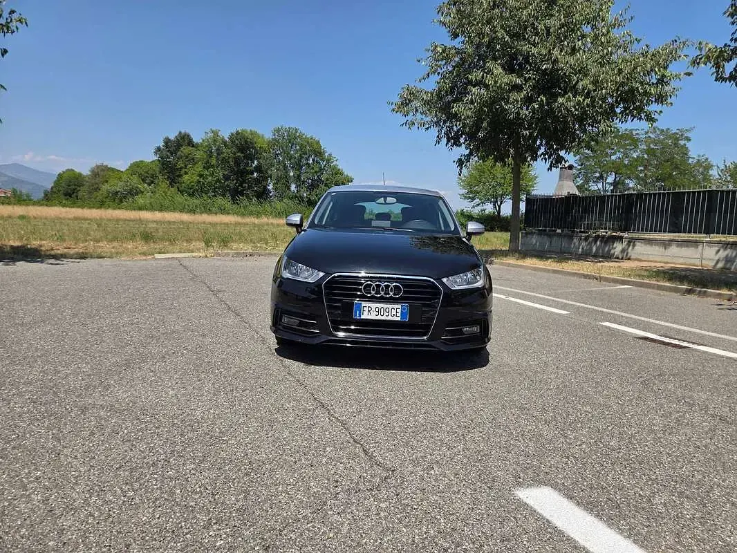 Usata Audi A1 Sportback S-Line 90 CV (66 kW) 2018 Nero Utilitaria