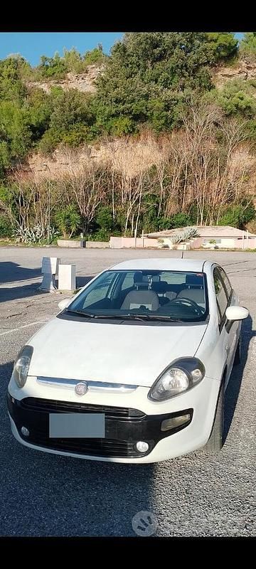 Usata Fiat Grande Punto 2011 Bianco Utilitaria