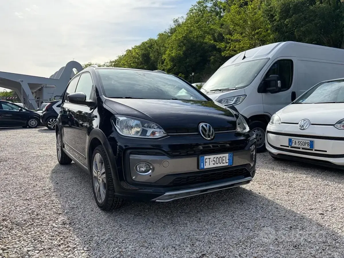 Usata VW up! 75 CV (55 kW) 2018 Nero Utilitaria