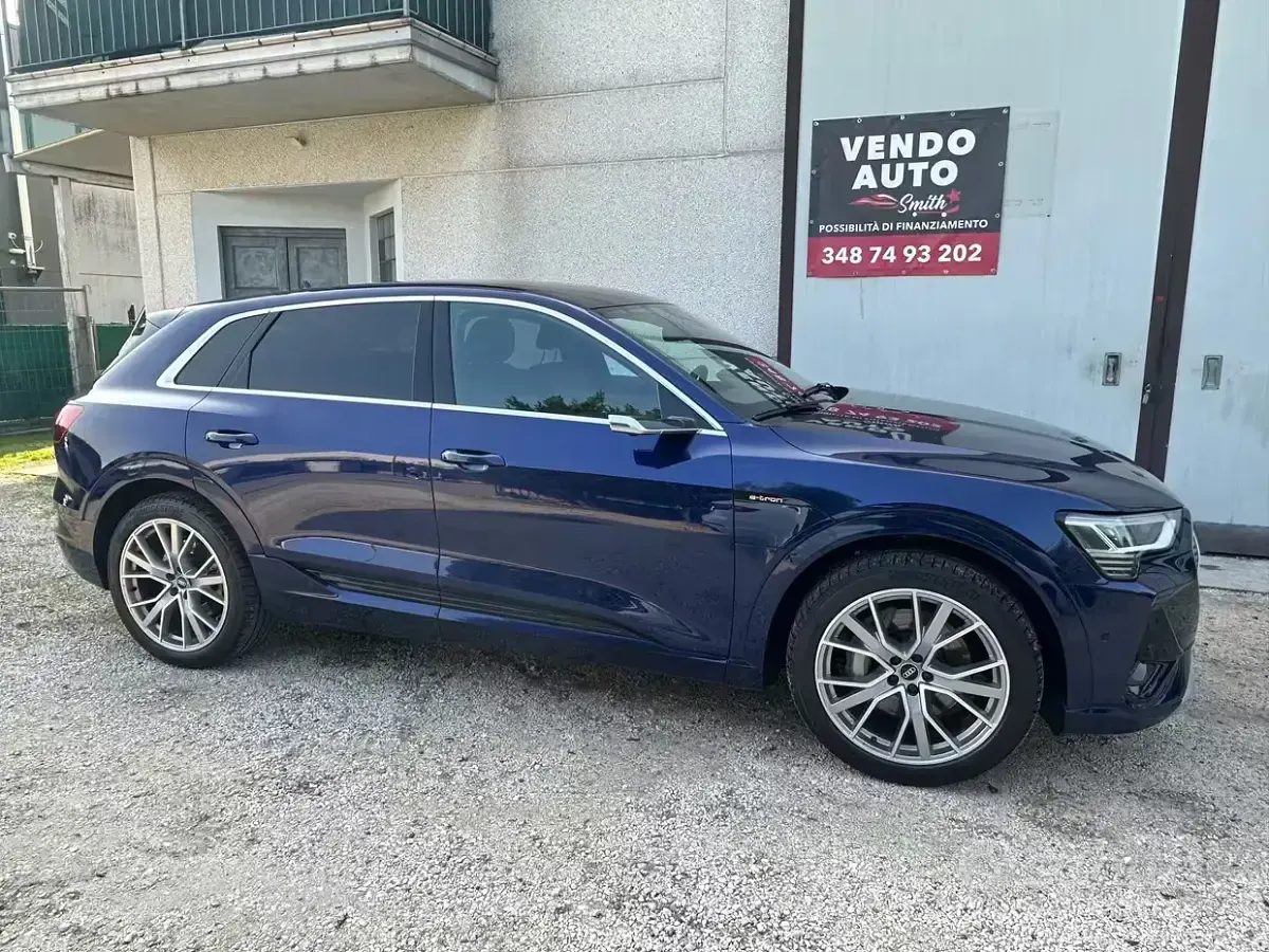 Usata Audi Q8 e-tron S-Line 300 kW (408 CV) 2022 Blu SUV