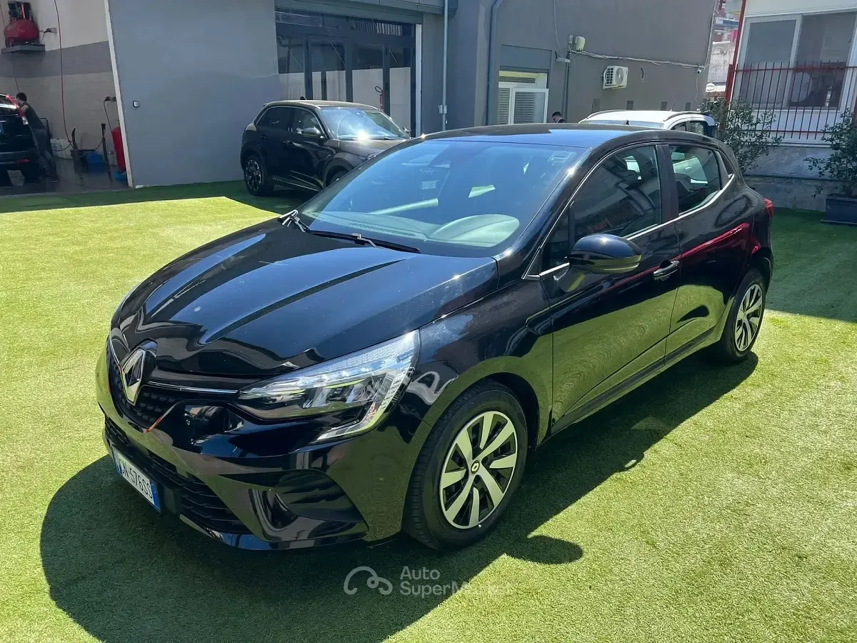 Usado Renault Clio V 91 CV (66 kW) 2023 Negro Berlina