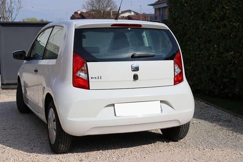 Usata Seat Mii 60 CV (44 kW) 2013 Bianco Utilitaria