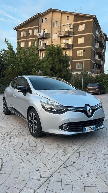 Usata Renault Clio IV 75 CV (55 kW) 2016 Grigio Utilitaria