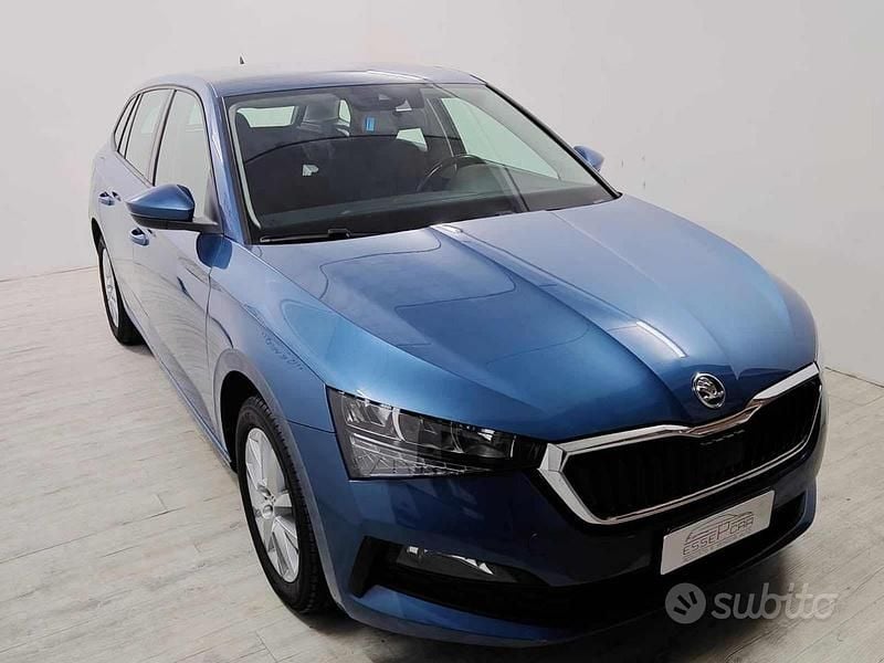 Begagnad Skoda Scala Ambition 116 HK (85 kW) 2020 Blå Halvkombi