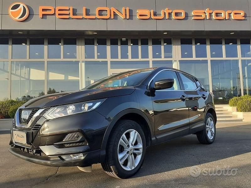 Usata Nissan Qashqai Acenta 110 CV (80 kW) 2017 Nero SUV