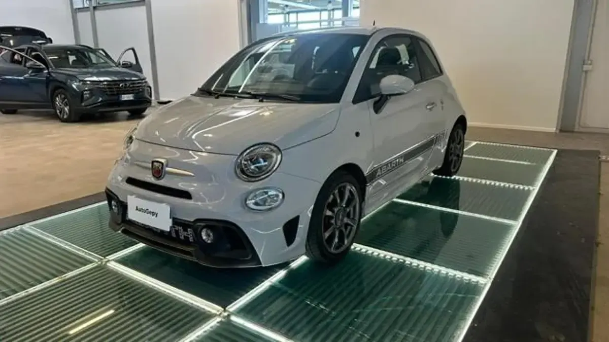 Usata Abarth 595 145 CV (106 kW) 2016 Grigio Utilitaria