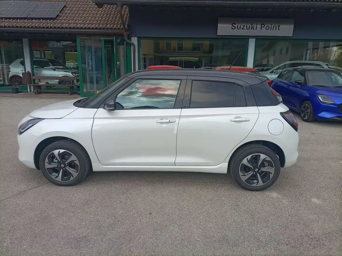 Nuova Suzuki Swift 83 CV (61 kW) 2025 Bianco Utilitaria