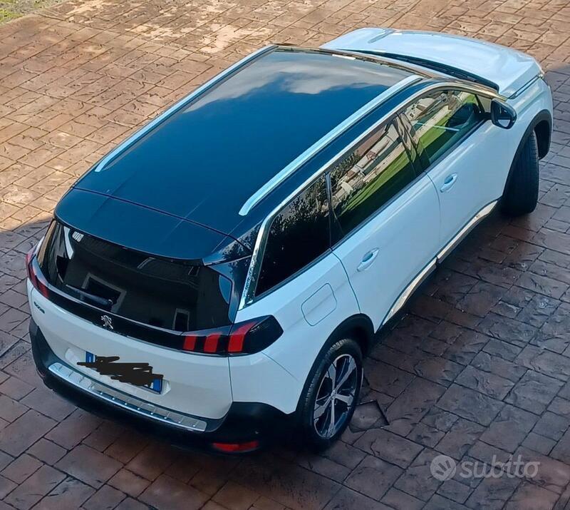 Usato 2017 Peugeot 5008 1.6 Diesel 120 CV (19.000 €)