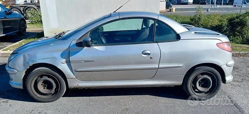 Grigio Usata 2006 Peugeot 206 CC Cabrio | 1600 € (Buon prezzo) - Immagine 1/4