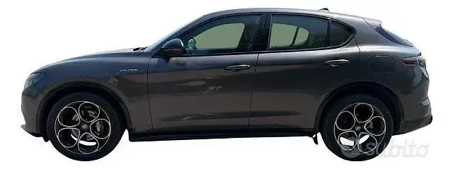 Usata Alfa Romeo Stelvio Veloce 209 CV (153 kW) 2023 Grigio SUV