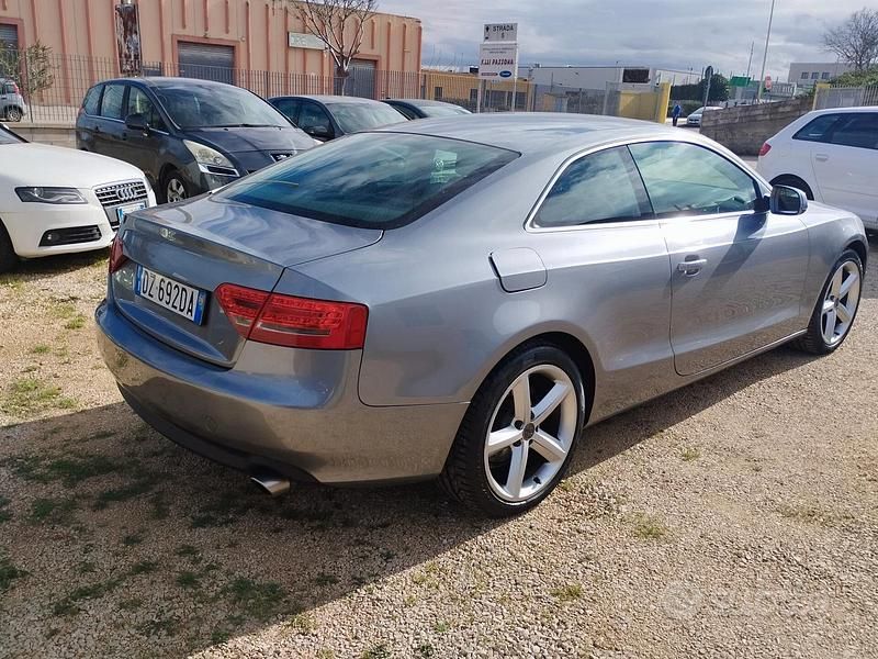 Usata Audi A5 170 CV (125 kW) 2009 Grigio Coupé