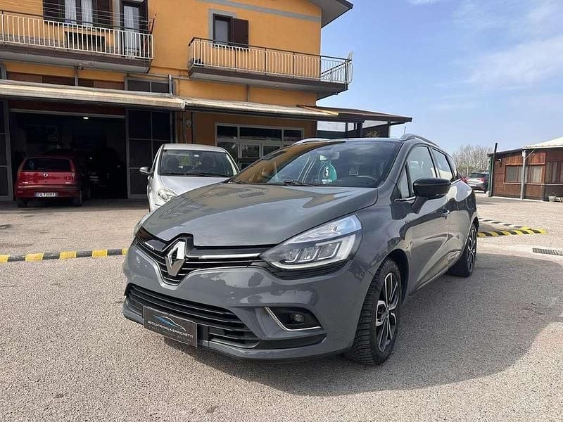 Usata Renault Clio GrandTour Luxe 88 CV (64 kW) 2019 Nero Station wagon