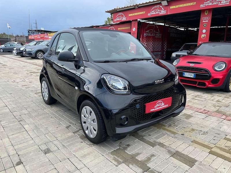 Usata Smart ForTwo Coupé Pure 60 kW (82 CV) 2021 Nero Utilitaria