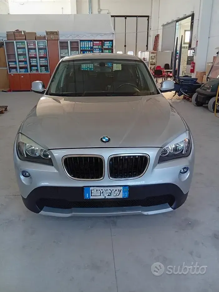 Usata BMW X1 177 CV (130 kW) 2010 Grigio SUV