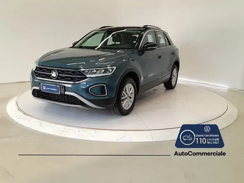 Usata VW T-Roc Life 116 CV (85 kW) 2025 Blu SUV