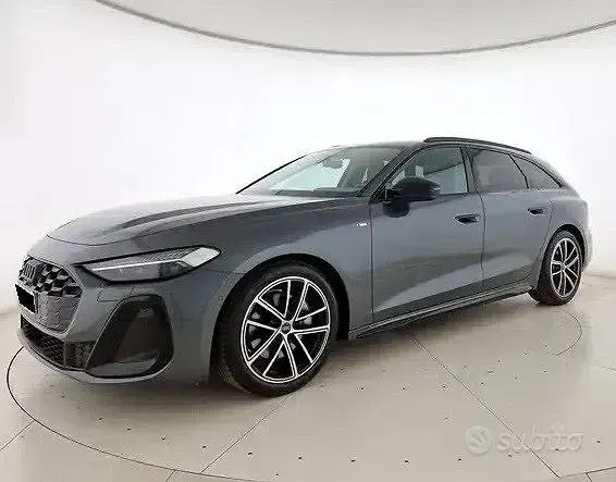 Usata Audi A5 Sportback S-Line 204 CV (150 kW) 2025 Grigio Utilitaria
