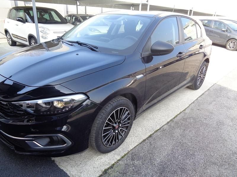 Usata Fiat Tipo Business 131 CV (96 kW) 2024 Blu Berlina