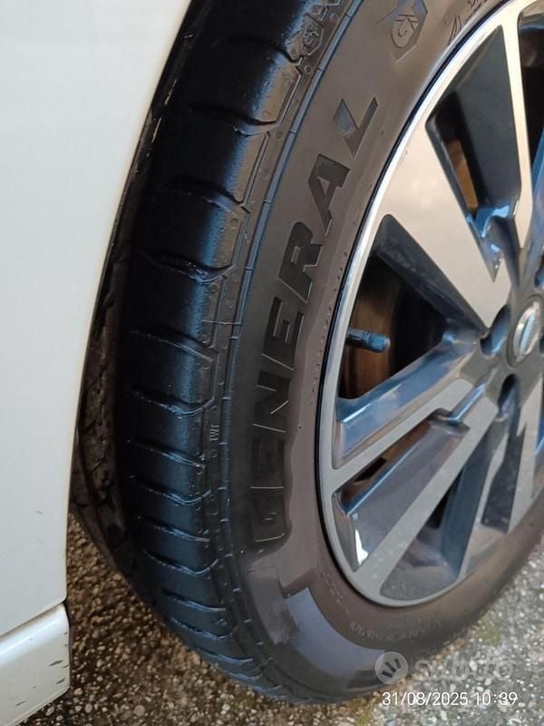 Usata Nissan Micra 90 CV (66 kW) 2018 Utilitaria