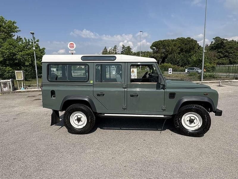 Usado Land Rover Defender SE 122 HP (89 kW) 2009 Carrinha