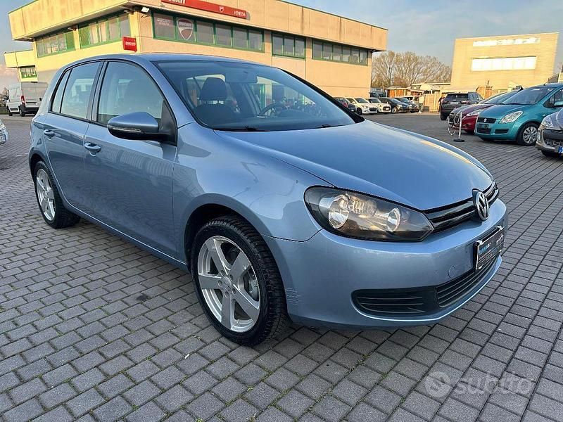 Usata VW Golf VI 80 CV (58 kW) 2009 Blu Utilitaria