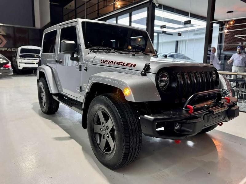 Usata Jeep Wrangler Sahara 284 CV (208 kW) 2014 Argento SUV