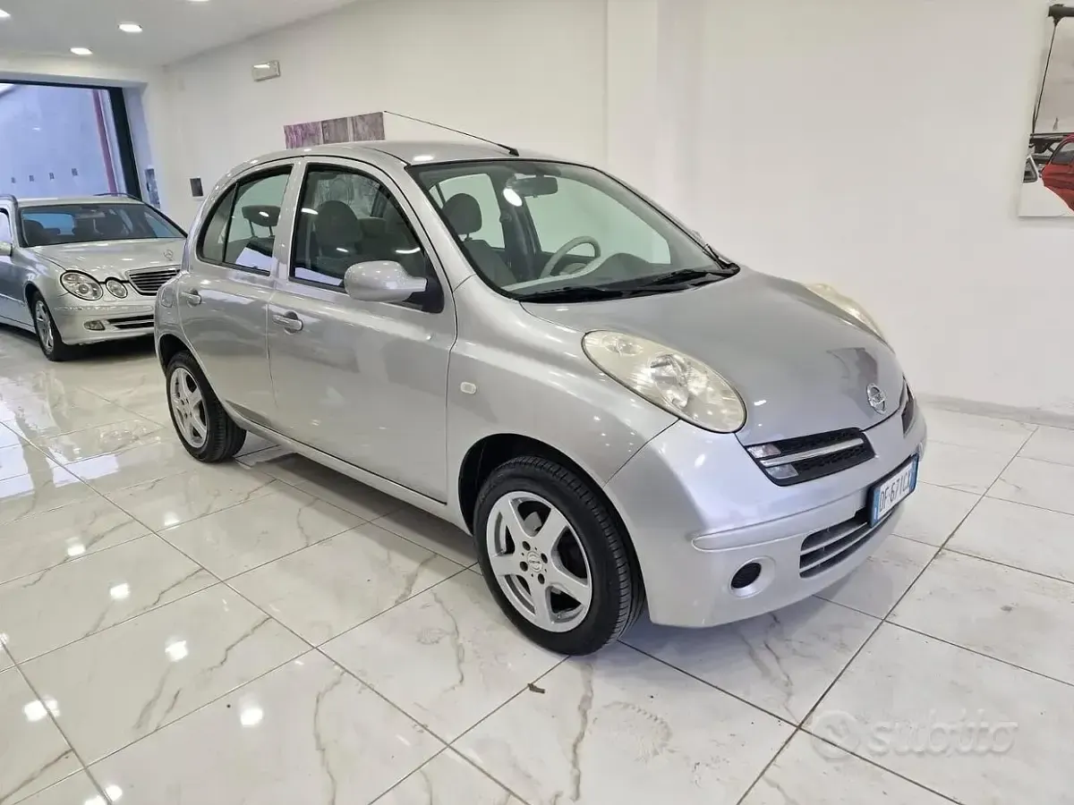 Usata Nissan Micra 80 CV (58 kW) 2007 Grigio Utilitaria
