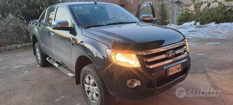 Nero Usata 2014 Ford Ranger Limited Pick-up | 19.000 € (Molto cara) - Immagine 1/4