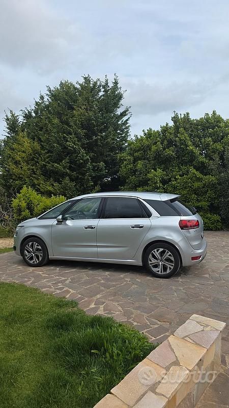 Usado Citroën C4 Intensive 115 CV (84 kW) 2015 Gris Monovolumen