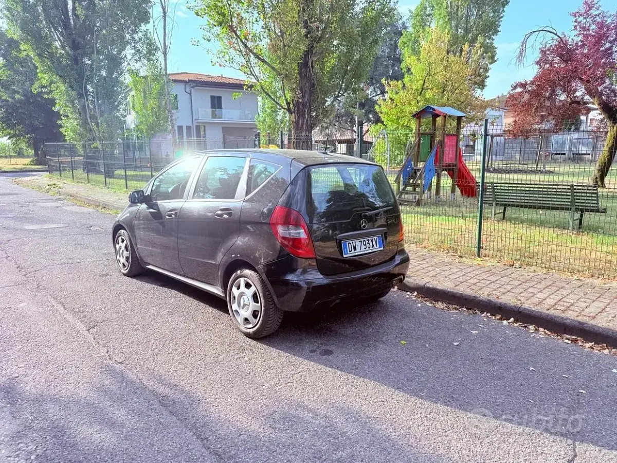 Usata Mercedes A160 82 CV (60 kW) 2009 Nero Berlina