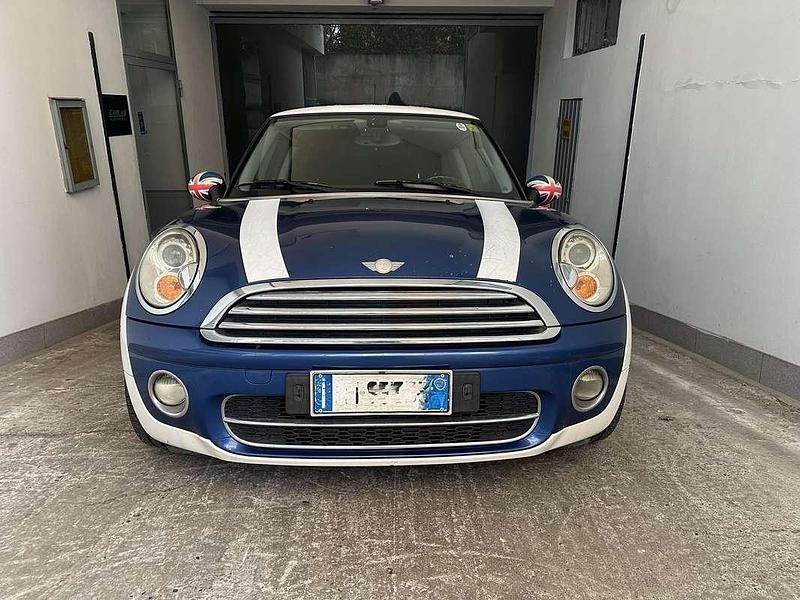 Usata Mini Cooper D 109 CV (80 kW) 2007 Blu/azzurro Utilitaria