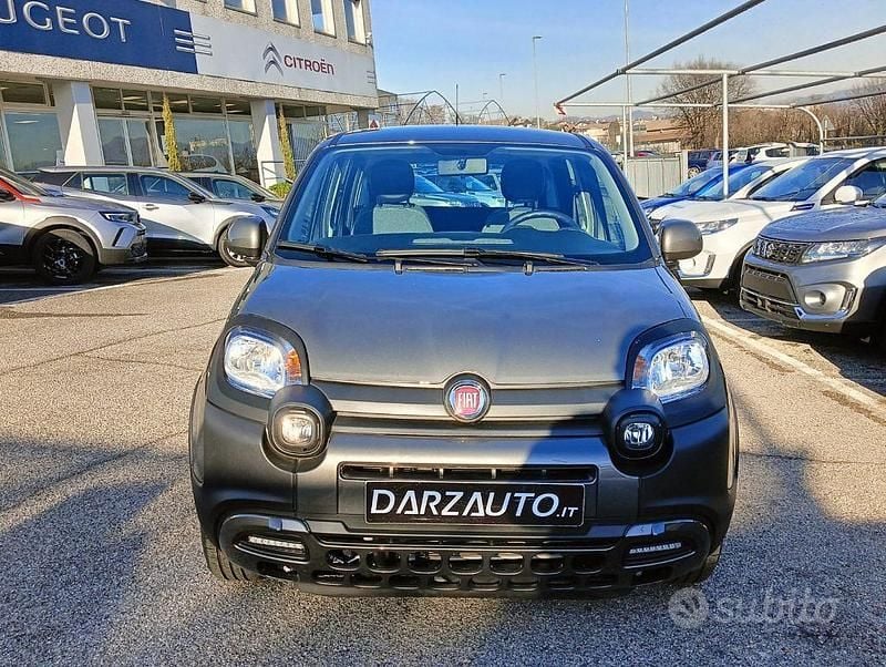 Occasion Fiat Panda Cross Cross 69 ch (50 kW) 2023 Gris Citadine
