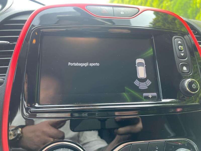 Usata Renault Captur Iconic 90 CV (66 kW) 2017 Other SUV