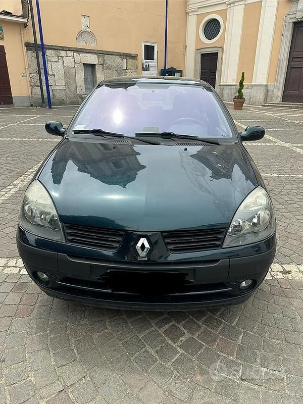 Usata Renault Clio II 2003 Verde Utilitaria