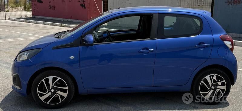 Begagnad Peugeot 108 Allure 72 HK (52 kW) 2019 Blå Halvkombi