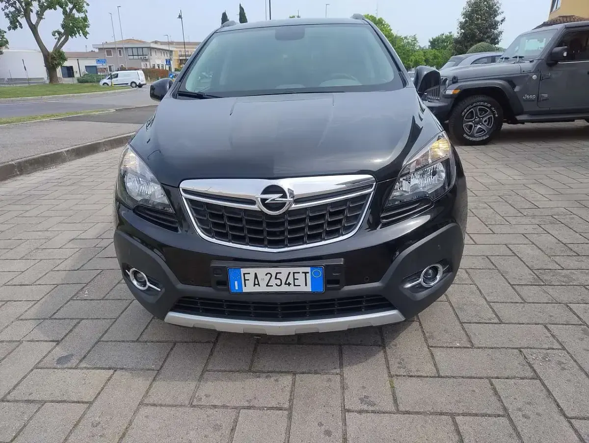 Usata Opel Mokka Cosmo 116 CV (85 kW) 2015 Nero SUV