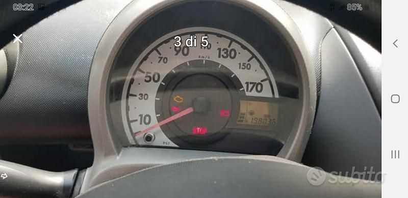 Usata Citroën C1 68 CV (50 kW) 2010 Rosso Utilitaria