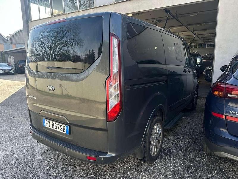 Usata Ford Tourneo Custom Titanium 131 CV (96 kW) 2019 Grigio Furgone