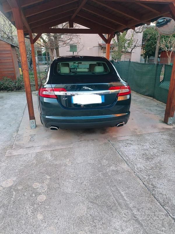 Usata Jaguar XF Premium Luxury 238 CV (175 kW) 2009 Verde Berlina