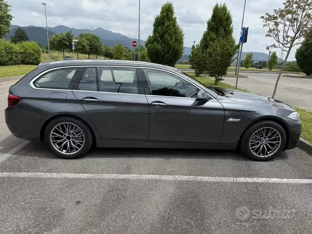 Usata BMW 530 258 CV (189 kW) 2015 Grigio Station wagon