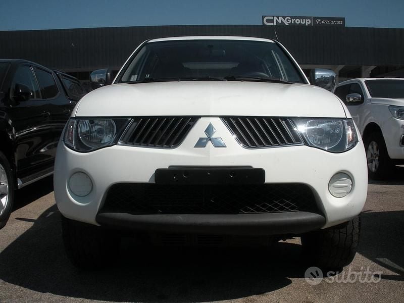 Usata Mitsubishi L200 136 CV (100 kW) 2013 Bianco Pick-up