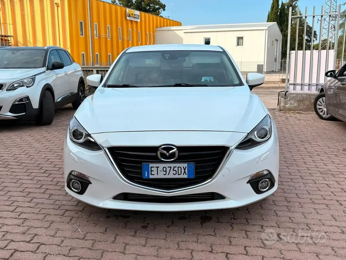 Usata Mazda 3 Exceed 150 CV (110 kW) 2014 Bianco Berlina