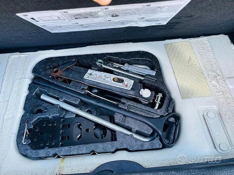 Begagnad Mini ONE 95 HK (69 kW) 2008 Gul Halvkombi